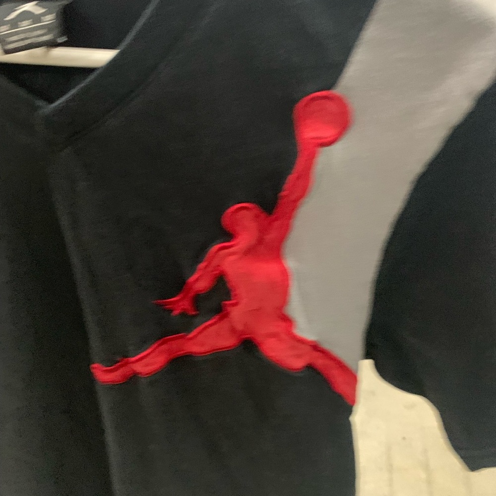 Rare Air Jordan Embroidered T-shirt. - Picture 10 of 10